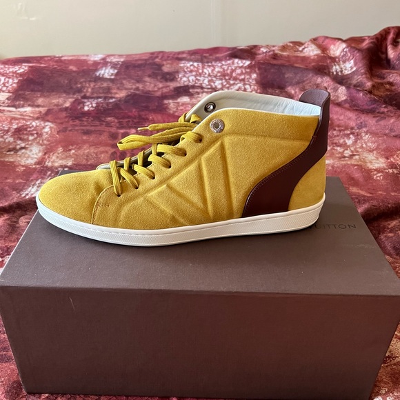 Men’s Louis Vuitton Suede Sneakers - Picture 2 of 7